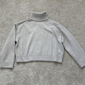 H&M Women's Gray Turtleneck Sweater